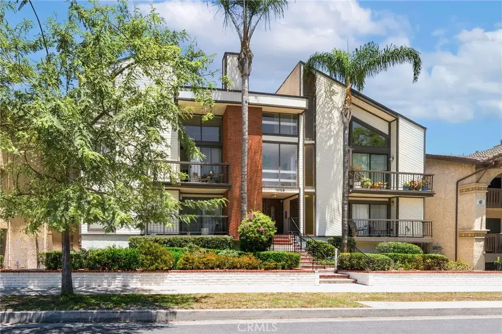 14159 Riverside Drive #103, Sherman Oaks, CA 91423 - #1