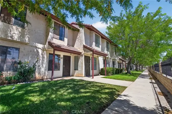 2260 E Avenue Q4 #62, Palmdale, CA 93550
