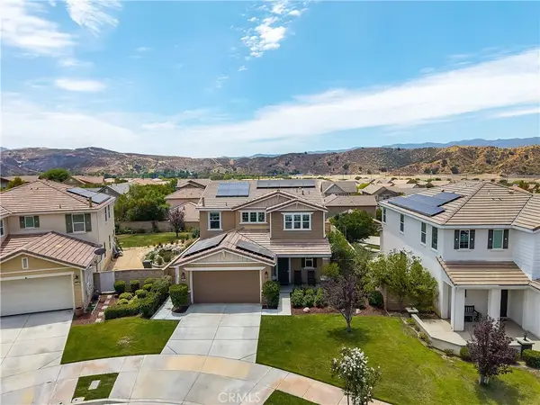 22604 Dragonfly Court, Saugus, CA 91350