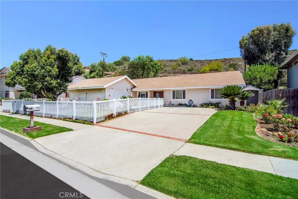 3976 Verde Vista Drive, Thousand Oaks, CA 91360 - #1