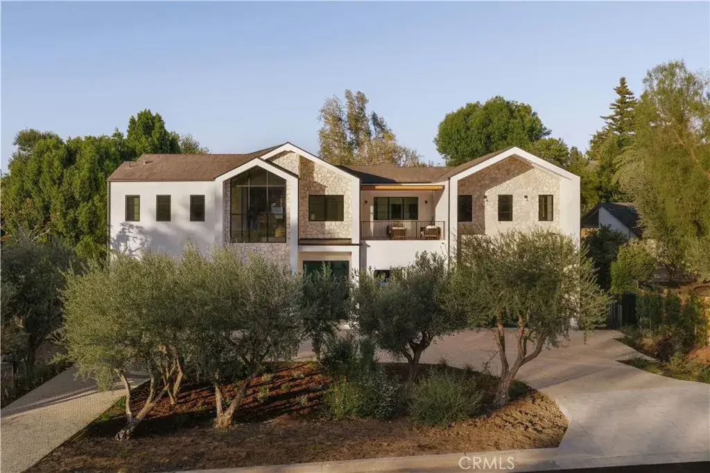 4744 Vista De Oro Avenue, Woodland Hills, CA 91364 - #1