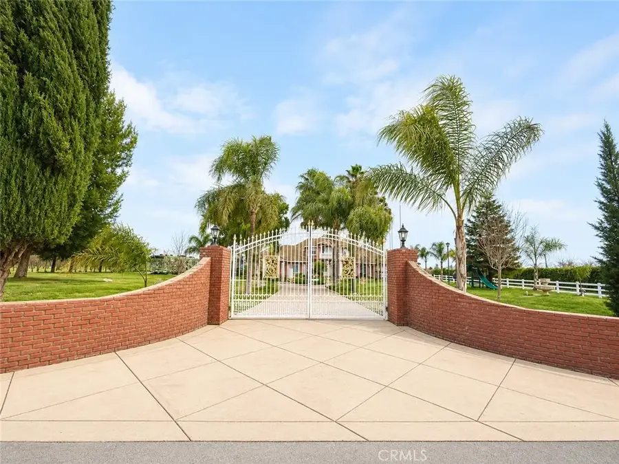 9886 S Mckinley Avenue, French Camp, CA 95231 - #2