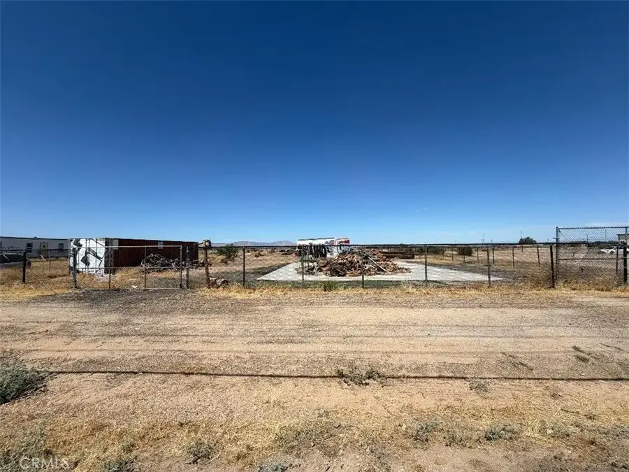 37000 90th East, Sun Village, CA 93543 - #3
