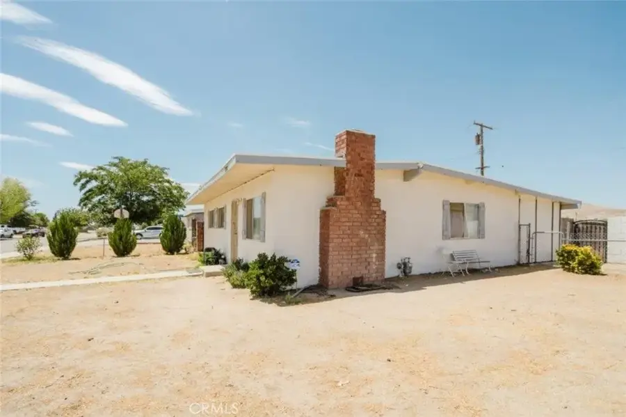 2001 Oak Street, Rosamond, CA 93560 - #3