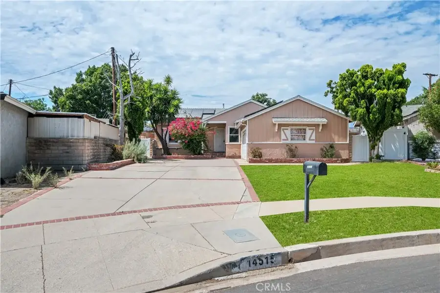 14515 Daubert, Mission Hills, CA 91345 - #2