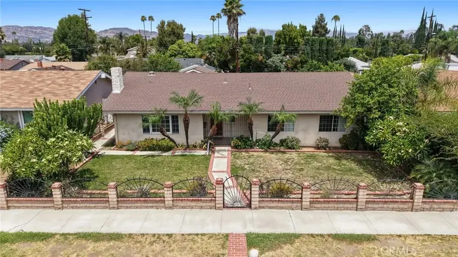 22427 Vanowen, West Hills, CA 91307 - #2