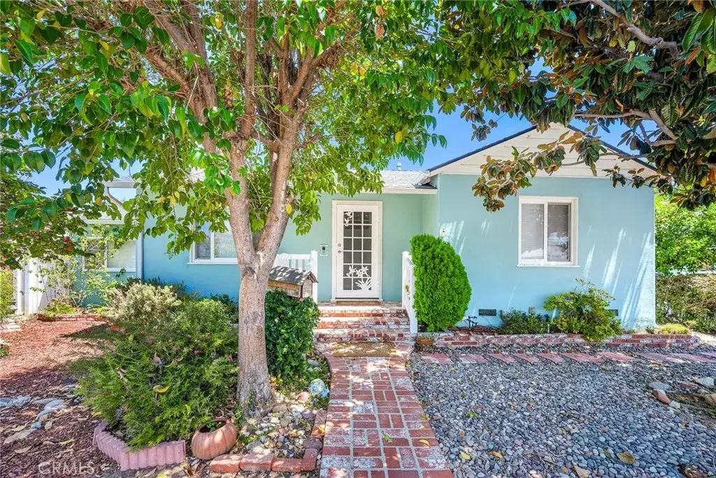 5834 Shoshone, Encino, CA 91316 - #1