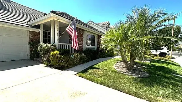 25845 Espinoza Drive, Valencia, CA 91355 - #2