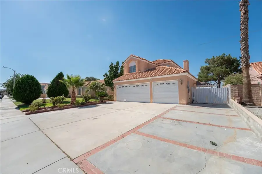 1539 Windsor, Palmdale, CA 93551 - #3