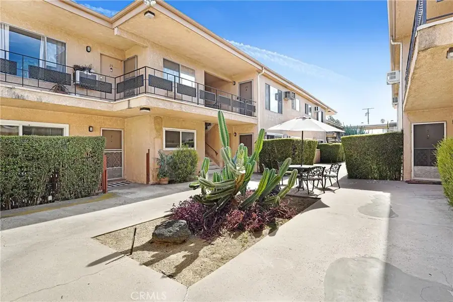 5232 Corteen Place #7, Valley Village, CA 91607 - #3