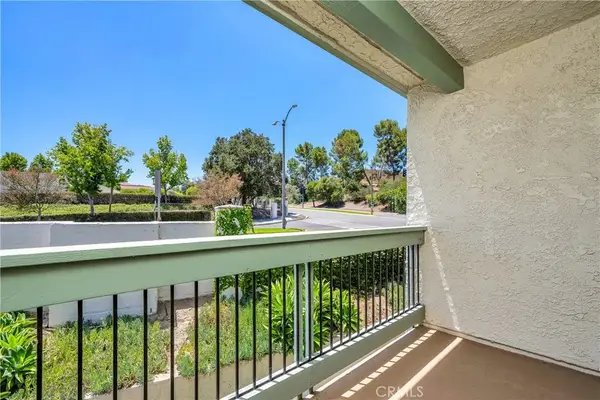 4610 Park Granada #4, Calabasas, CA 91302