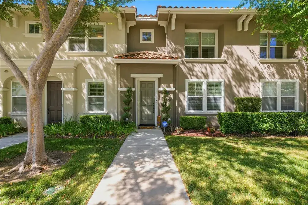 24085 Avocado Lane, Valencia, CA 91354 - #1