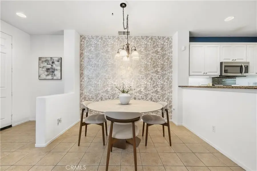 24085 Avocado Lane, Valencia, CA 91354 - #2