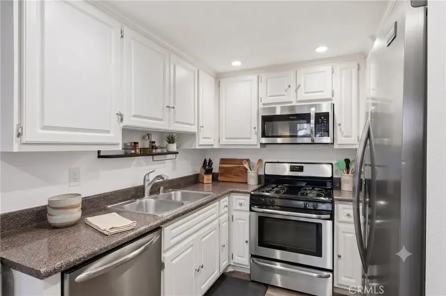 1346 E Hillcrest #40, Thousand Oaks, CA 91362 - #3