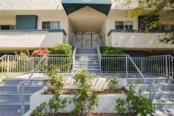 21529 Saticoy Street #217, Canoga Park, CA 91304