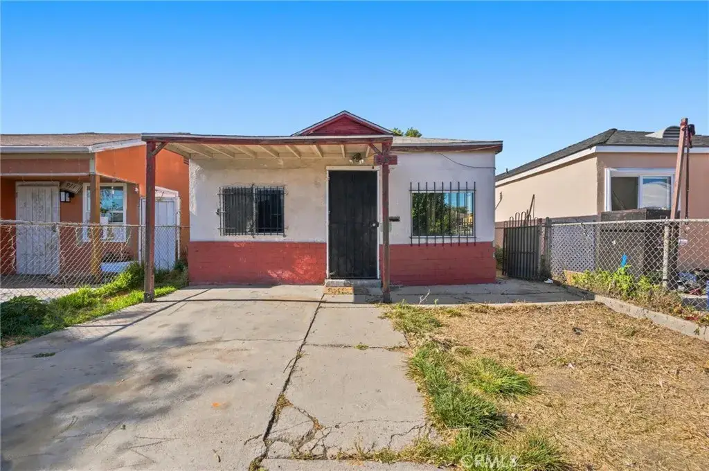 909 W 132nd Street, Compton, CA 90222 - #1