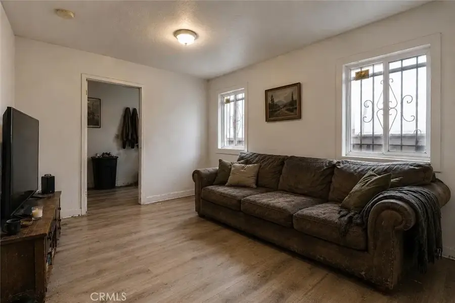 909 W 132nd Street, Compton, CA 90222 - #3