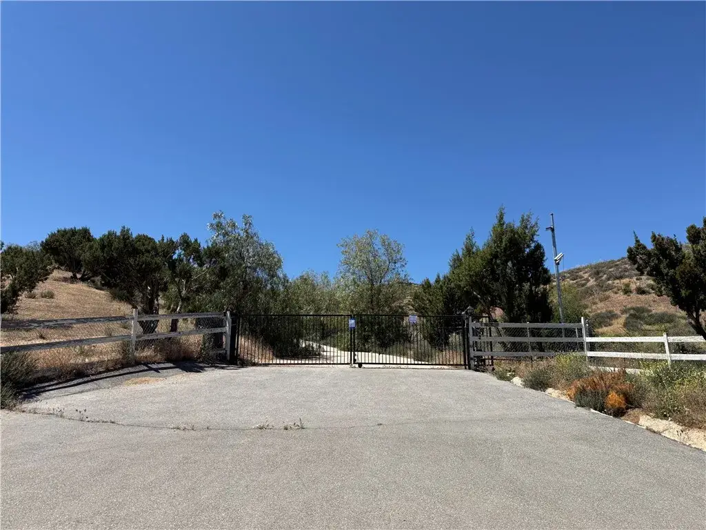 34773 Shady Lane Road, Agua Dulce, CA 91390 - #1