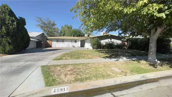 45911 Kingtree Avenue, Lancaster, CA 93534