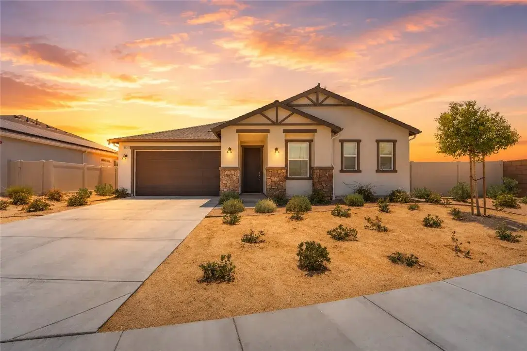 3230 Emerald Ln, Lancaster, CA 93535 - #1