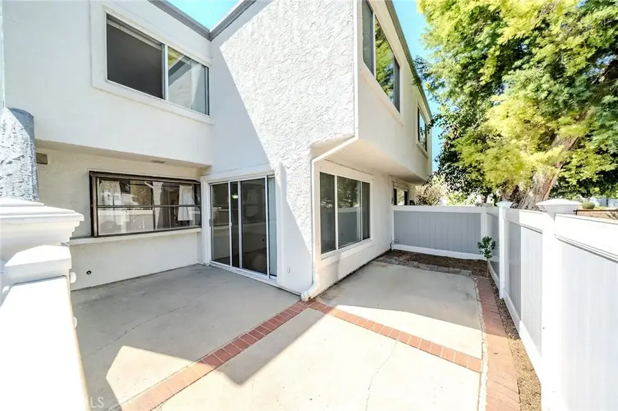 18535 Mayall Street #J, Northridge, CA 91324 - #3