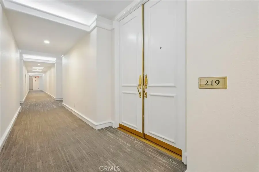 1131 Alta Loma, West Hollywood, CA 90069 - #2
