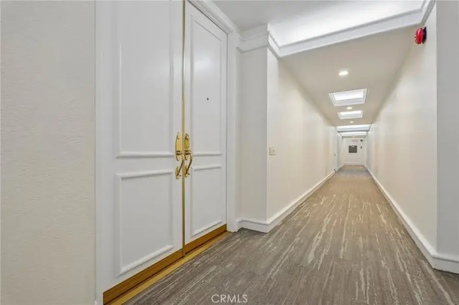 1131 Alta Loma, West Hollywood, CA 90069 - #3