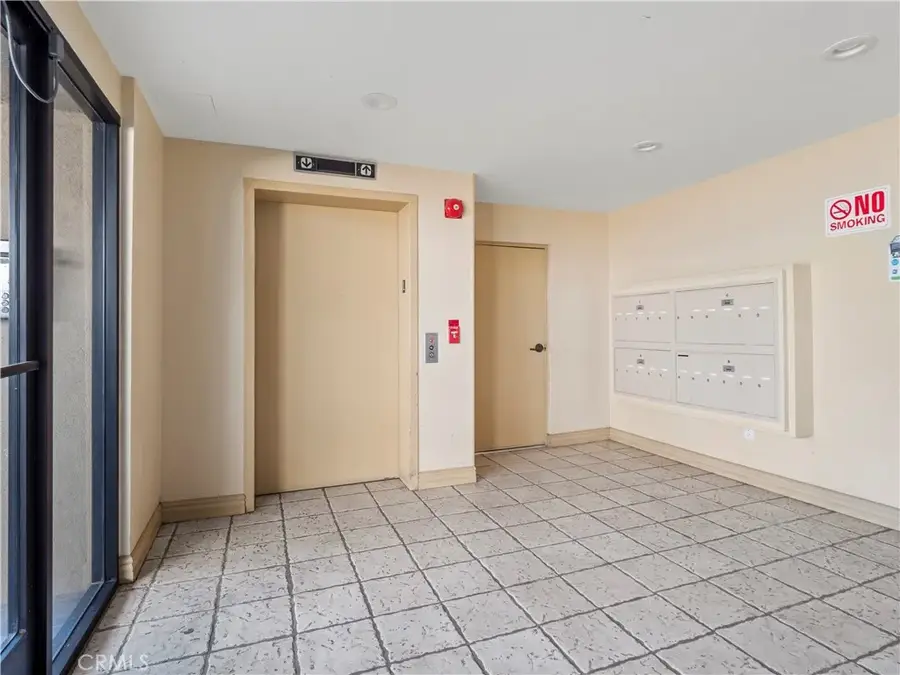 4301 Fulton Avenue #303, Sherman Oaks, CA 91423 - #3