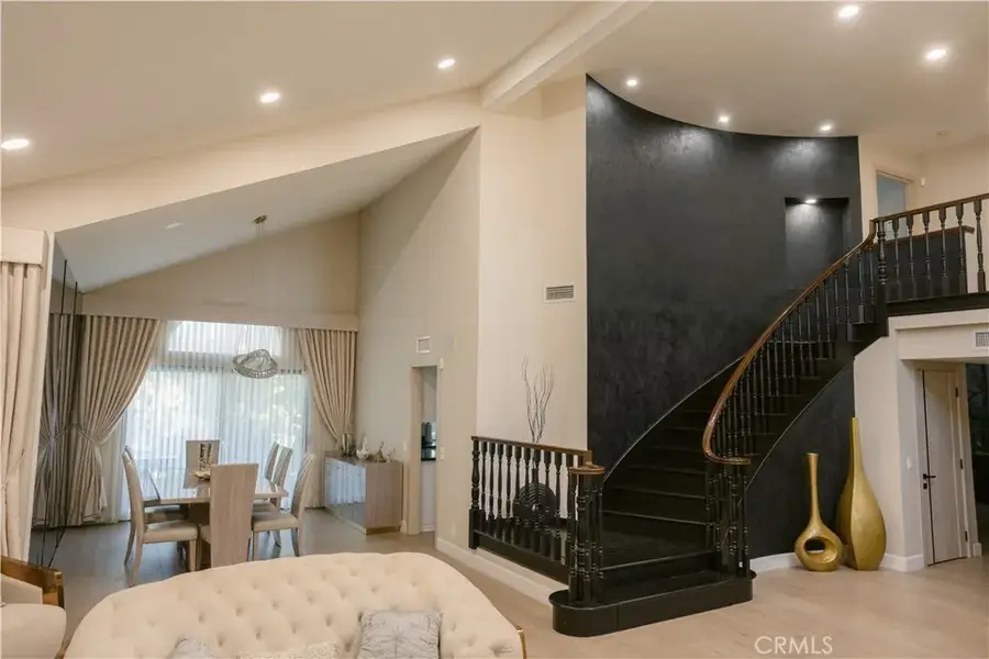 3060 Sioux Court, Simi Valley, CA 93063 - #3