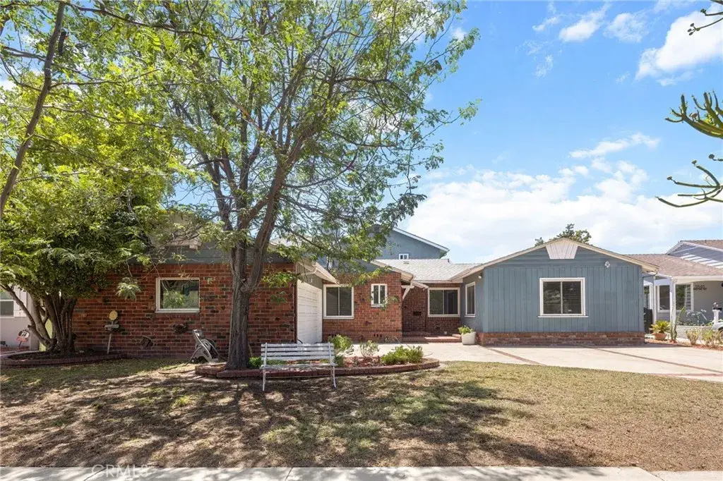5841 Radford Avenue, Valley Village, CA 91607 - #1