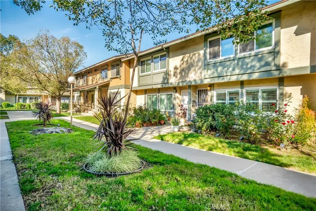 6641 Wilbur Avenue #3, Reseda, CA 91335 - #1