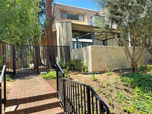 6145 Shoup Avenue #58, Woodland Hills, CA 91367
