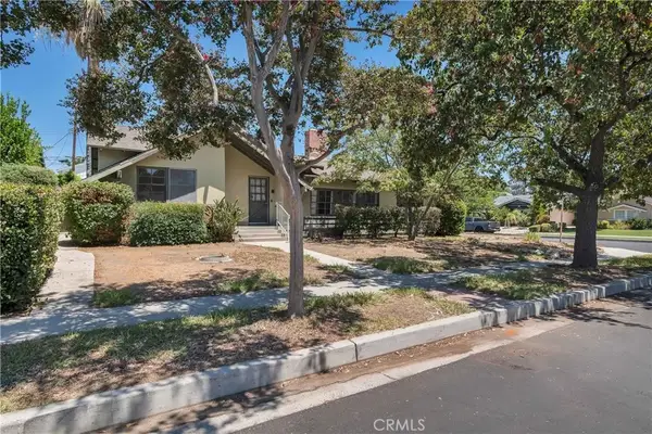23635 Bessemer Street, Woodland Hills, CA 91367