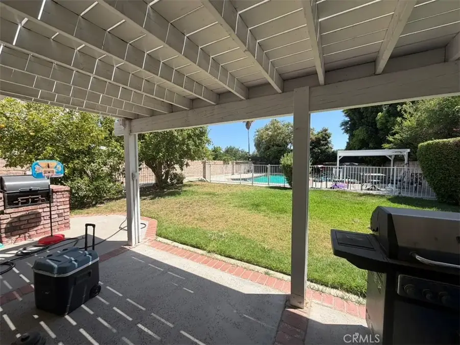 18012 Raymer, Northridge, CA 91325 - #3