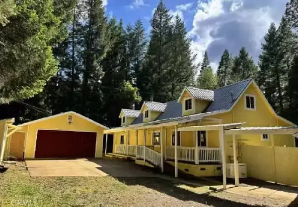 17582 New York House, Brownsville, CA 95919