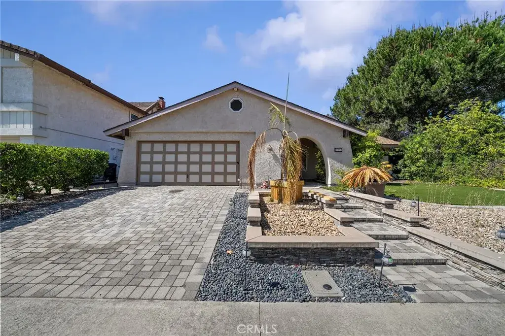 24272 La Pala, Mission Viejo, CA 92691 - #1