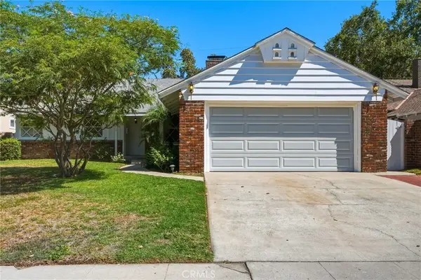 17213 Gault Street, Lake Balboa, CA 91406