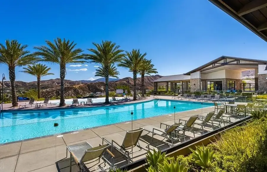 18619 Cedar Crest Drive, Canyon Country, CA 91387 - #2