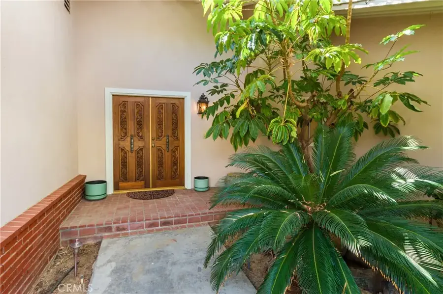 10730 Baton Rouge Avenue, Porter Ranch, CA 91326 - #2