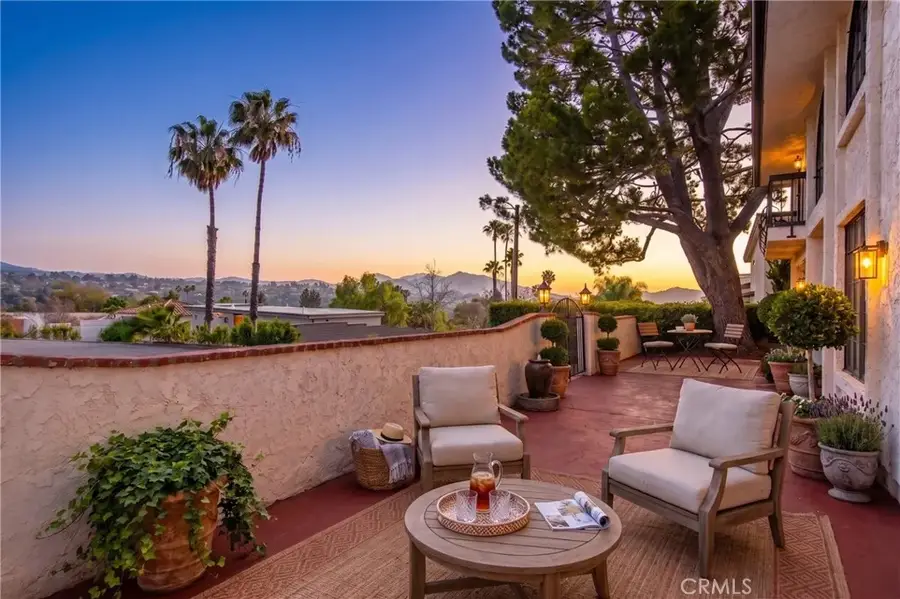 2044 Calle Yucca, Thousand Oaks, CA 91360 - #2