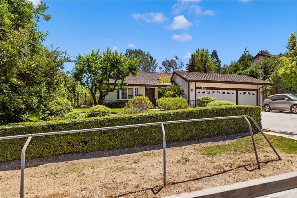 11934 Rexbon, Granada Hills, CA 91344 - #1