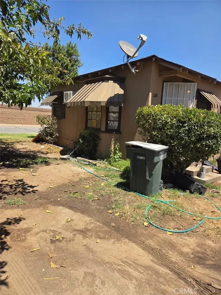 208 Brink Dr, Bakersfield, CA 93304 - #3
