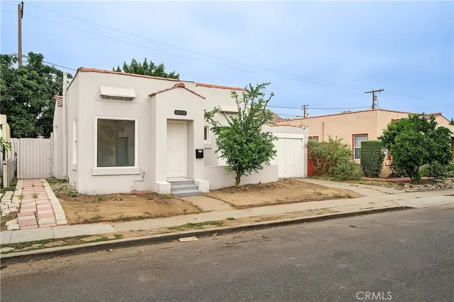 1061 N Minerva, Long Beach, CA 90813 - #2