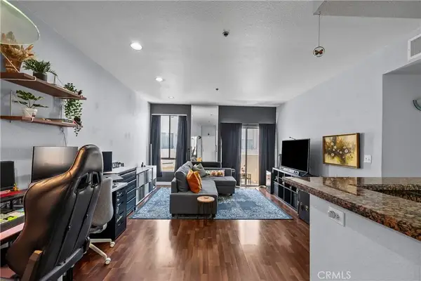 19350 Sherman Way. #328, Reseda, CA 91335