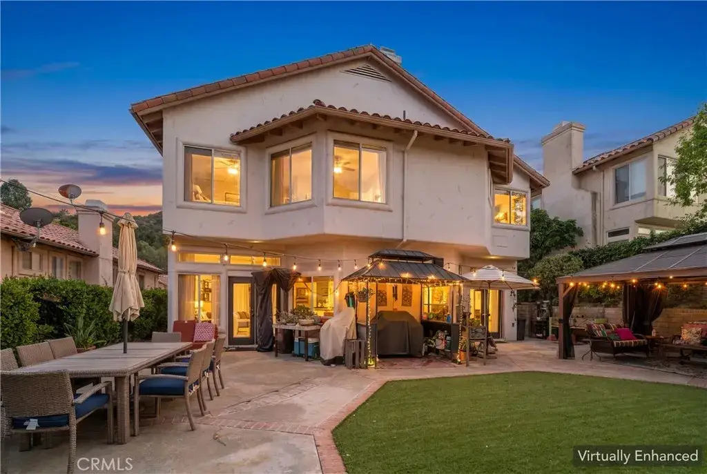 24515 Ebelden, Newhall, CA 91321 - #1