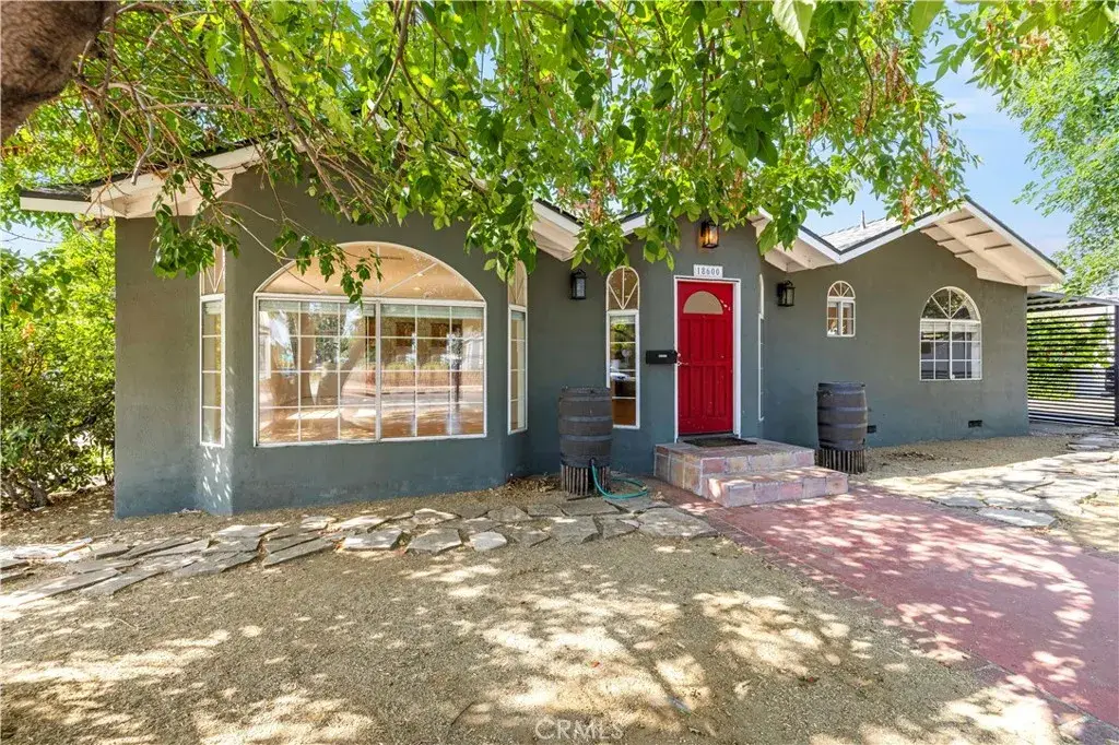 18600 Gilmore Street, Reseda, CA 91335 - #1