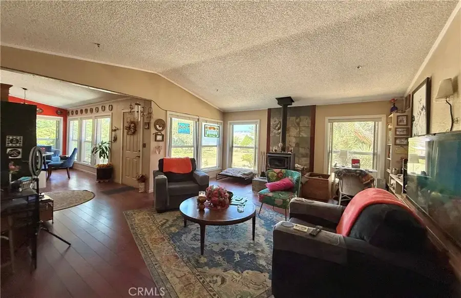 18839 W Avenue B8, Lancaster, CA 93536 - #3