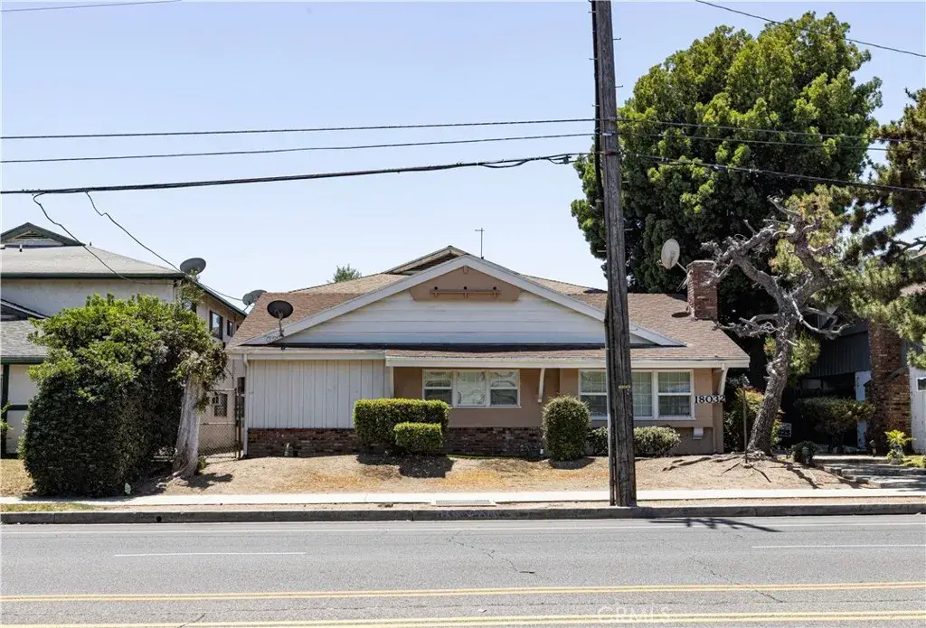 18032 Burbank Boulevard, Encino, CA 91316 - #1