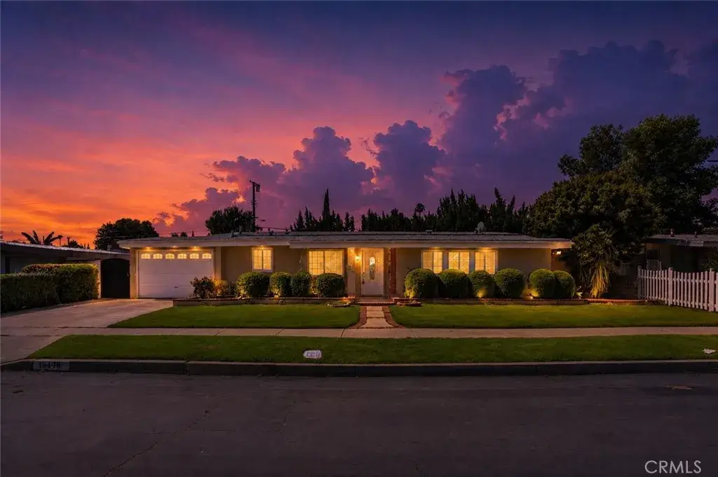 19448 Blythe, Reseda, CA 91335 - #1