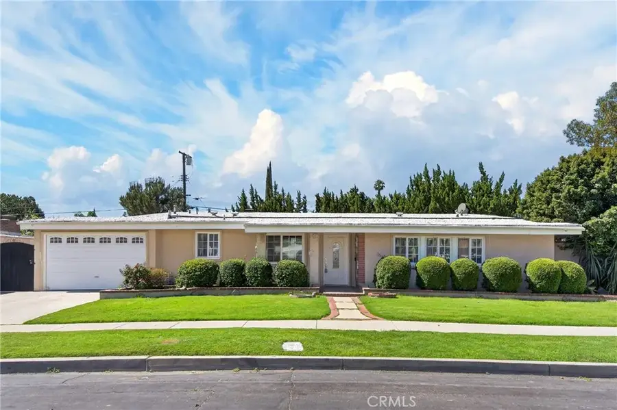 19448 Blythe, Reseda, CA 91335 - #3